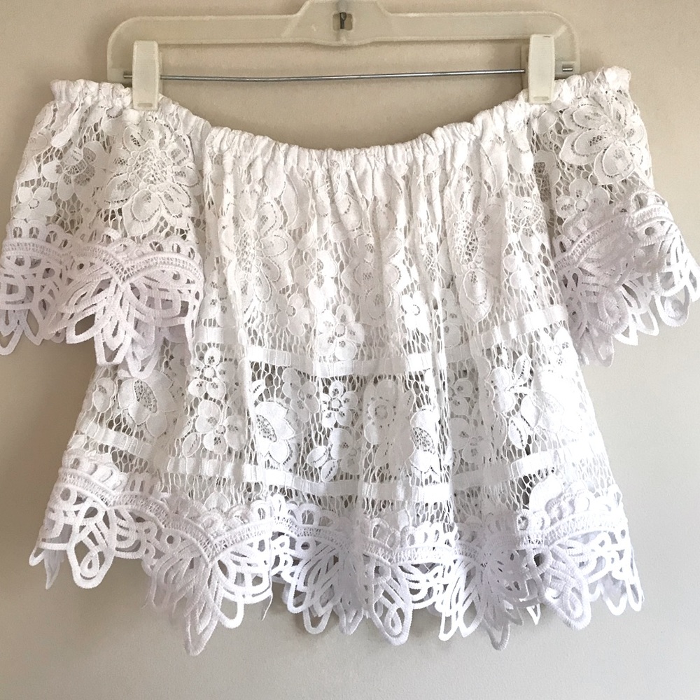 Free People Sweet Dreams Off The Shoulder Lace CropTop - Picture 4 of 12